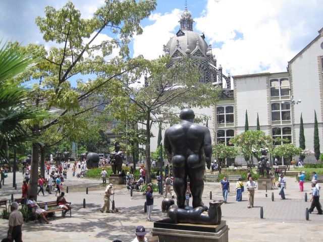 La Plaza Botero and the gorditas (little fatties), central Medellin
